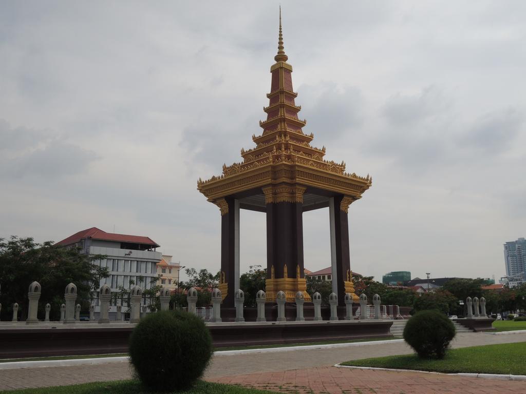 Ostello The Happy House Phnom Penh Esterno foto
